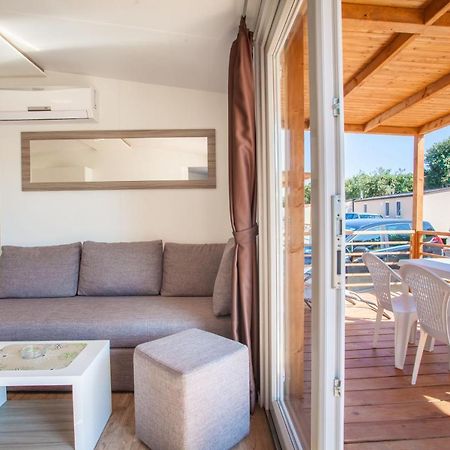 Mobile Homes Delta Marine At Campsite Lopari Nerezine Exterior foto